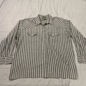 Mens Outlaw Western Wear vintage western shirt. Pearl snaps. 17 1/2